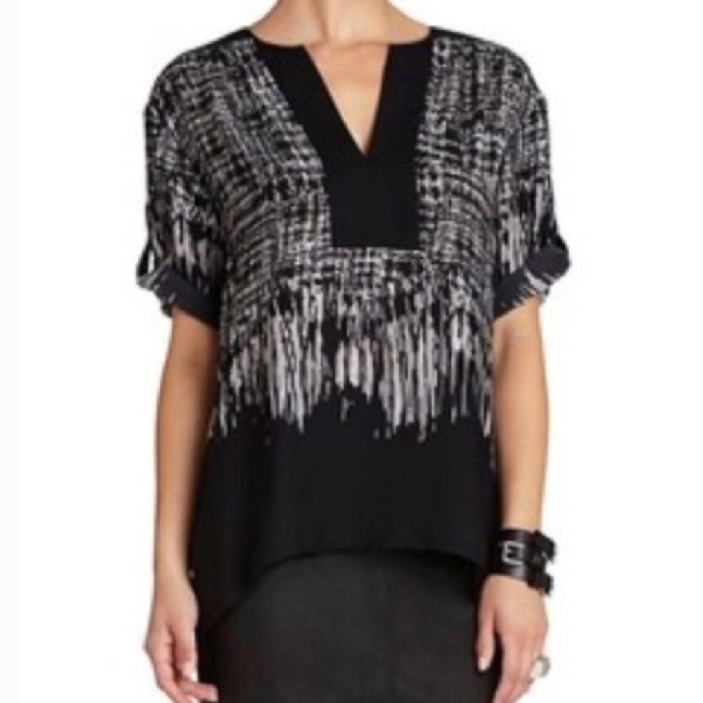 5 FOR $25 ⭐️ BCBG Sierra Tunic Top
